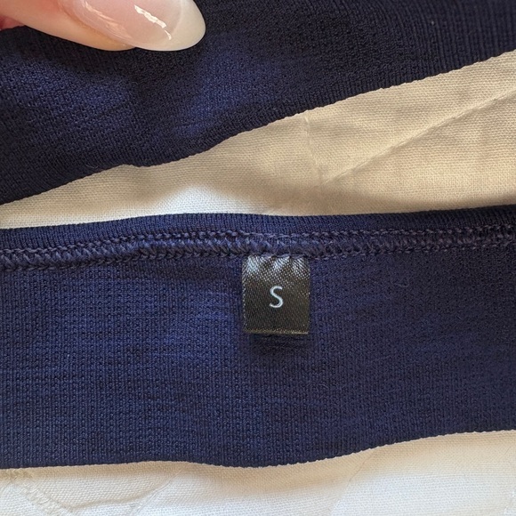 Alphalete Amplify Sports Bra - Picture 3 of 3